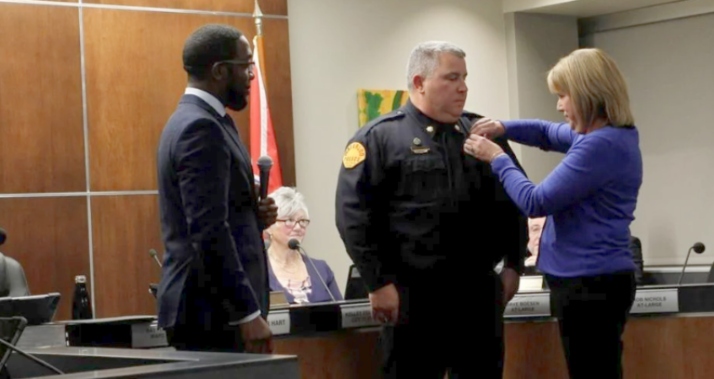 Hawkeye alumnus Joe Leibold is sworn in as Waterloo Police Chief